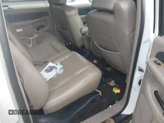 2002 Chevrolet Avalanche with VIN 3GNEC13T92G185390, listed as a IAAI auction lot 42619388 with 164,145 mi miles and . Bid and sale history available at DreamBid. Image 8.
