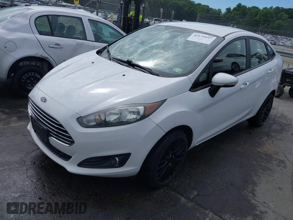 2019 Ford Fiesta SE z VIN 3FADP4BJ2KM143337, wystawiony jako IAAI lot #42179937 z przebiegiem 124 078 mil mil oraz . Historia ofert i sprzedaży dostępna na DreamBid. Obrazek 17.