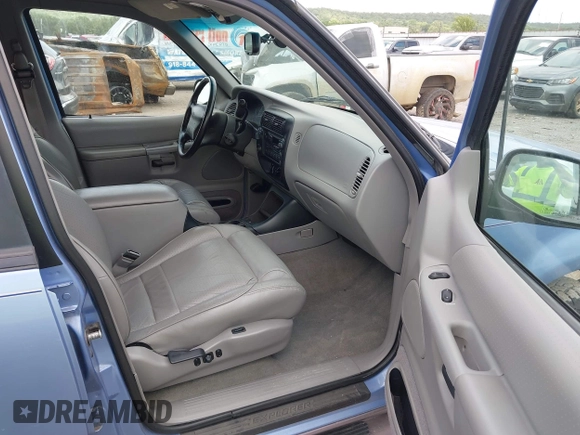 1997 Ford Explorer XL z VIN 1FMDU34EXVZB33702, wystawiony jako IAAI lot #42388786 z przebiegiem 125 026 mil mil oraz . Historia ofert i sprzedaży dostępna na DreamBid. Obrazek 5.
