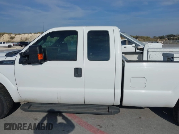 2015 Ford F-250 XLT с VIN 1FT7X2A65FEC57448, выставлен на аукционе IAAI как лот 41552596 с пробегом 113 158 миль миль и . История ставок и продаж доступна на DreamBid. Изображение 14.