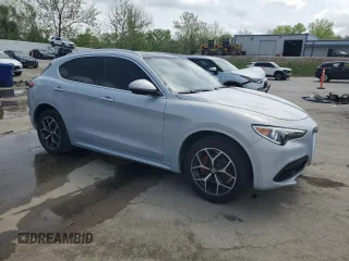 2021 Alfa Romeo Stelvio Ti z VIN ZASPAKBNXM7D03145, wystawiony jako Copart lot #54486365 z przebiegiem 34 139 mil mil oraz Szkoda całkowita • Salvage title. Historia ofert i sprzedaży dostępna na DreamBid. Obrazek 4.