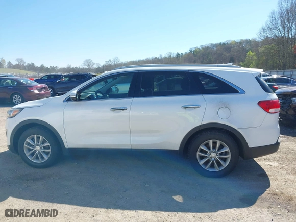 2016 Kia Sorento LX with VIN 5XYPG4A52GG002963, listed as a IAAI auction lot 41874425 with 230,541 mi miles. Bid and sale history available at carsss.com. Image 14.