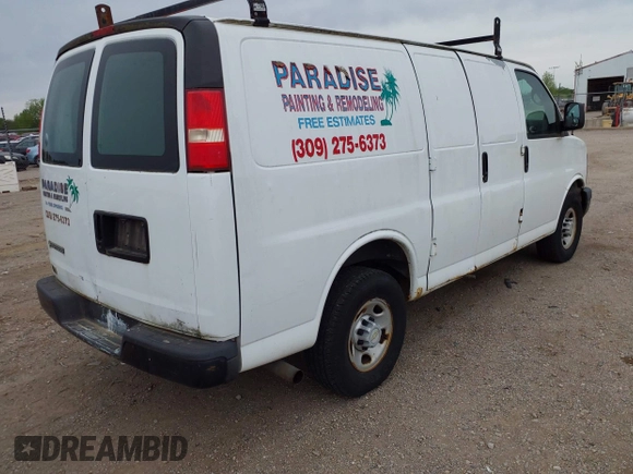 2007 Chevrolet Express Cargo Van with VIN 1GCGG25V571100352, listed as a IAAI auction lot 42144766 with 149,353 mi miles. Bid and sale history available at carsss.com. Image 4.