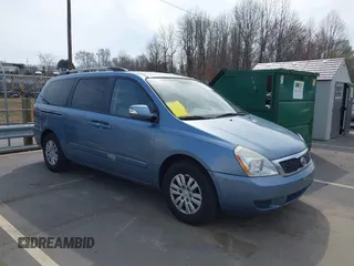 2012 Kia Sedona LX with VIN KNDMG4C7XC6475430, listed as a IAAI auction lot 41795745 with 219,003 mi miles. Bid and sale history available at carsss.com. Image 1.