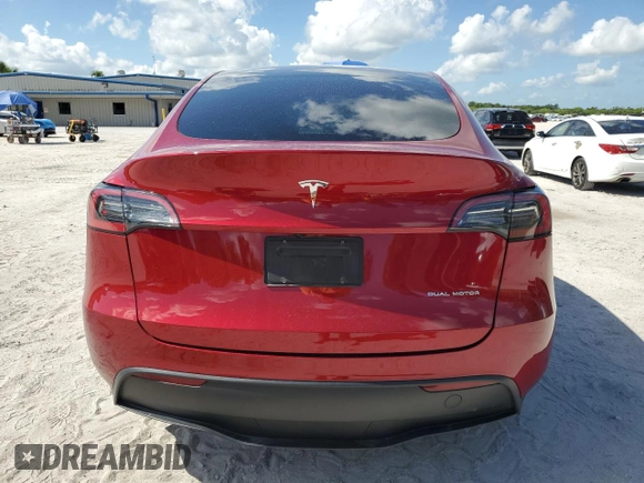 2024 Tesla Model Y Long Range с VIN 7SAYGDEE4RA325145, выставлен на аукционе Copart как лот 61132955 с пробегом 16 659 миль миль и Списание • Salvage title. История ставок и продаж доступна на DreamBid. Изображение 6.