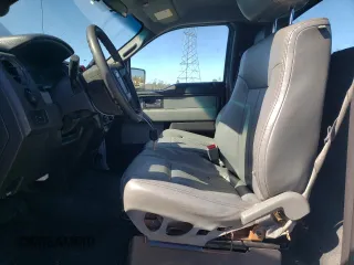 2014 Ford F-150 XL z VIN 1FTMF1EM5EKE49803, wystawiony jako Copart lot #49859345 z przebiegiem 305 385 mil mil oraz Czysty tytuł • Clean title. Historia ofert i sprzedaży dostępna na DreamBid. Obrazek 7.