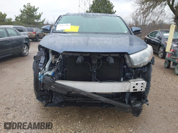 2015 Toyota Highlander Limited z VIN 5TDDKRFH6FS092511, wystawiony jako IAAI lot #42082706 z przebiegiem 137 384 mil mil oraz . Historia ofert i sprzedaży dostępna na DreamBid. Obrazek 6.