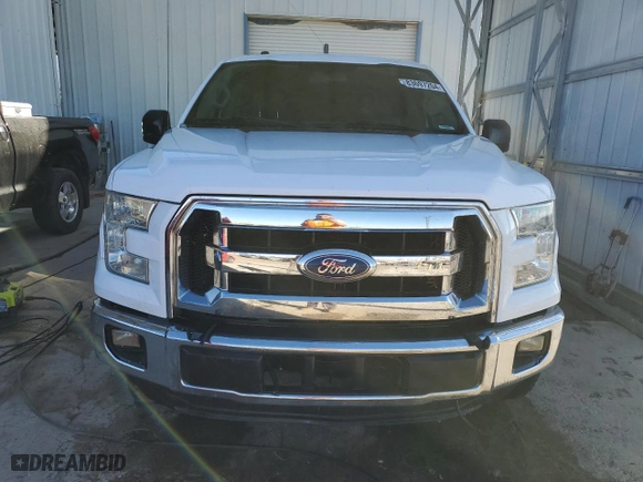 2015 Ford F-150 XLT w/HD Payload Pkg with VIN 1FTFW1EFXFKD51264, listed as a Copart auction lot 83697204 with 0 mi miles and Salvage Title. Bid and sale history available at carsss.com. Image 5.