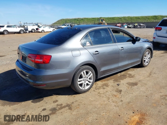 2015 Volkswagen Jetta Sedan 2.0L TDI SEL with VIN 3VWLA7AJ4FM233246, listed as a IAAI auction lot 41692861 with 181,623 mi miles. Bid and sale history available at carsss.com. Image 4.