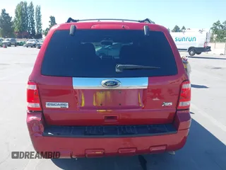 2010 Ford Escape Limited z VIN 1FMCU9EG8AKB12381, wystawiony jako IAAI lot #42385229 z przebiegiem 141 657 mil mil oraz . Historia ofert i sprzedaży dostępna na DreamBid. Obrazek 16.