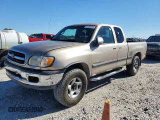 2001 Toyota Tundra SR5 with VIN 5TBRN34141S175405, listed as a Copart auction lot 81263844 with 353,626 mi miles and Salvage Title. Bid and sale history available at DreamBid. Image 1.