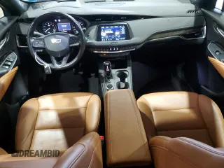 2021 Cadillac XT4 AWD Premium Luxury with VIN 1GYFZDR41MF031543, listed as a Copart auction lot 61085805 with 21,318 mi miles and Salvage title. Bid and sale history available at DreamBid. Image 8.