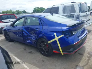 2024 Hyundai Elantra z VIN KMHLW4DK0RU020006, wystawiony jako IAAI lot #42395261 z przebiegiem 12 691 mil mil oraz . Historia ofert i sprzedaży dostępna na DreamBid. Obrazek 14.