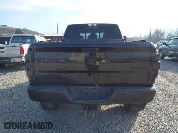 2018 Ram 2500 Laramie with VIN 3C6UR5NL4JG142122, listed as a IAAI auction lot 41638873 with 89,779 mi miles. Bid and sale history available at carsss.com. Image 16.