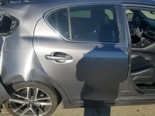 2015 Lexus CT 200h z VIN JTHKD5BH8F2243838, wystawiony jako Copart lot #49727745 z przebiegiem 107 813 mil mil oraz Szkoda całkowita • Salvage title. Historia ofert i sprzedaży dostępna na DreamBid. Obrazek 10.