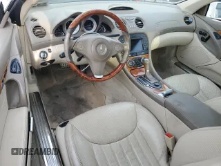 2009 Mercedes-Benz SL 550 с VIN WDBSK71F99F156772, выставлен на аукционе Copart как лот 59797315 с пробегом 88 390 миль миль и Списание • Salvage title. История ставок и продаж доступна на DreamBid. Изображение 8.