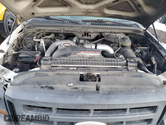 2005 Ford F-450 with VIN 1FDXF46P65ED12547, listed as a Copart auction lot 43158715 with 230,920 mi miles and Salvage title. Bid and sale history available at DreamBid. Image 13.