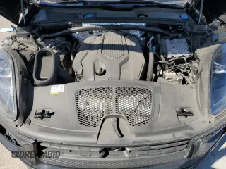 2023 Porsche Macan with VIN WP1AA2A50PLB01554, listed as a Copart auction lot 44022365 with 31,549 mi miles and Salvage title. Bid and sale history available at DreamBid. Image 13.