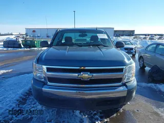 2008 Chevrolet Silverado 1500 1LT with VIN 1GCEK14088Z280290, listed as a IAAI auction lot 41755583 with 65,056 mi miles and . Bid and sale history available at DreamBid. Image 12.