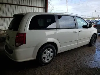 2011 Dodge Grand Caravan SXT with VIN 2D4RN4DG1BR690764, listed as a Copart auction lot 86427454 with 118,747 mi miles and Clean Title. Bid and sale history available at DreamBid. Image 3.