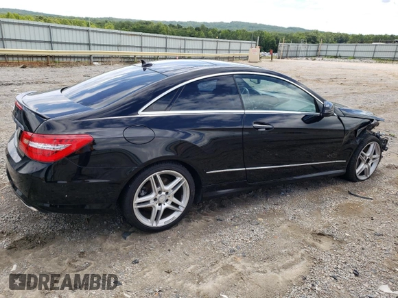 2013 Mercedes-Benz E 550 with VIN WDDKJ7DB9DF203083, listed as a Copart auction lot 66862624 with 84,264 mi miles and Salvage title. Bid and sale history available at DreamBid. Image 3.