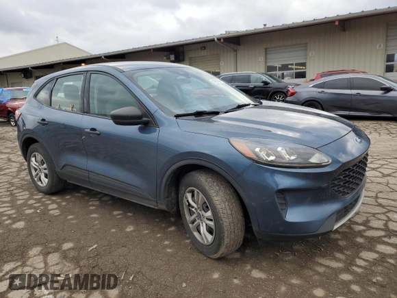 2020 Ford Escape S z VIN 1FMCU9F6XLUC06825, wystawiony jako Copart lot #84080684 z przebiegiem 135 494 mil mil oraz Szkoda całkowita • Salvage title. Historia ofert i sprzedaży dostępna na DreamBid. Obrazek 4.
