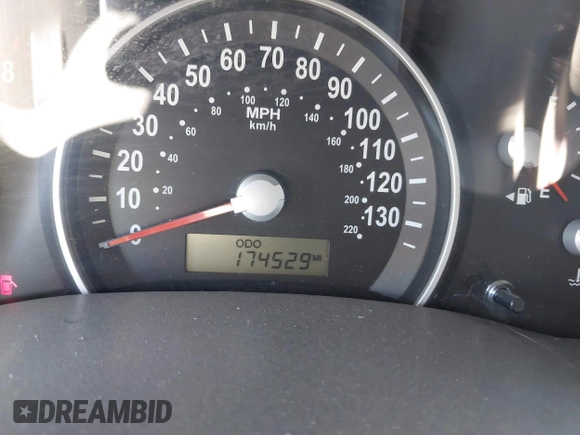 2010 Kia Sedona LX with VIN KNDMG4C34A6357531, listed as a IAAI auction lot 40493225 with 174,529 mi miles. Bid and sale history available at carsss.com. Image 7.