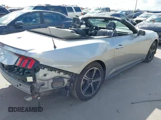 2024 Ford Mustang EcoBoost z VIN 1FAGP8UH4R5125341, wystawiony jako IAAI lot #42576486 z przebiegiem 28 145 mil mil oraz . Historia ofert i sprzedaży dostępna na DreamBid. Obrazek 4.