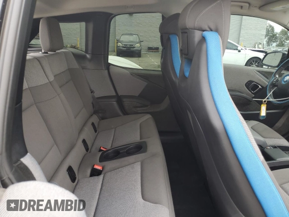 2019 BMW i3 with VIN WBY8P4C57K7E79770, listed as a Copart auction lot 55701535 with 33,344 mi miles and Salvage title. Bid and sale history available at DreamBid. Image 10.