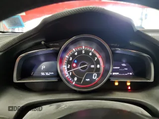 2014 Mazda 3 S Grand Touring z VIN JM1BM1M37E1192140, wystawiony jako Copart lot #49821585 z przebiegiem 96 762 mil mil oraz Szkoda całkowita • Salvage title. Historia ofert i sprzedaży dostępna na DreamBid. Obrazek 9.