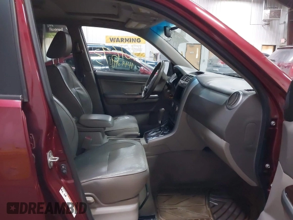 2006 Suzuki Grand Vitara Luxury with VIN JS3TD947264106126, listed as a IAAI auction lot 41961693 with 146,105 mi miles and . Bid and sale history available at DreamBid. Image 5.