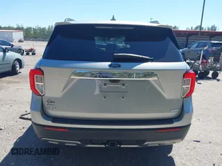 2020 Ford Explorer XLT with VIN 1FMSK7DHXLGC75846, listed as a IAAI auction lot 41779716 with 47,693 mi miles. Bid and sale history available at carsss.com. Image 16.