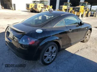 2006 Audi TT with VIN TRUSC28N561007935, listed as a Copart auction lot 83048974 with 125,458 mi miles and Salvage Title. Bid and sale history available at carsss.com. Image 3.