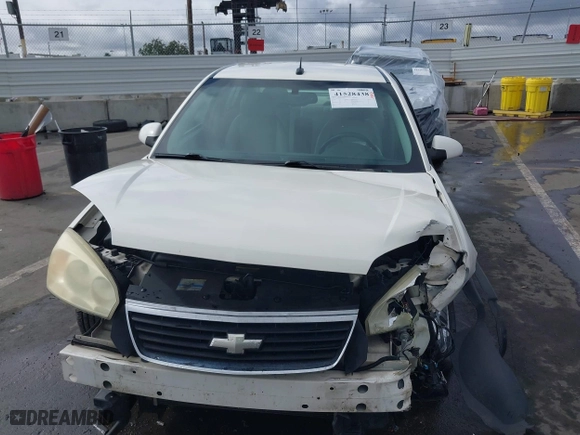 2007 Chevrolet Malibu LTZ with VIN 1G1ZU57N77F175100, listed as a IAAI auction lot 41528438 with 209,215 mi miles. Bid and sale history available at carsss.com. Image 6.