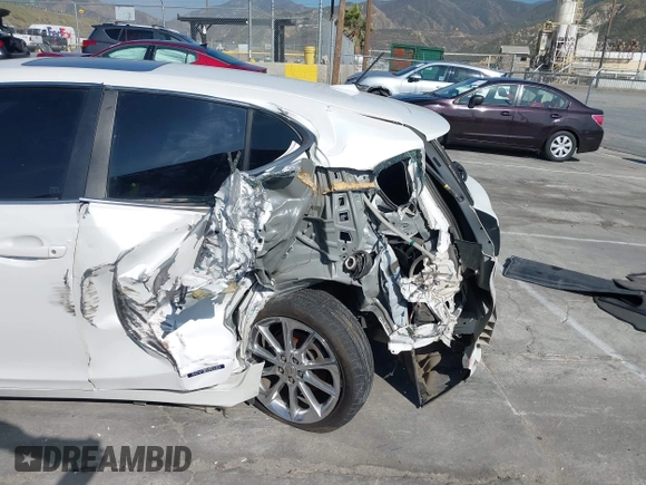 2011 Lexus CT 200h with VIN JTHKD5BH2B2015893, listed as a IAAI auction lot 42095735 with 124,619 mi miles and . Bid and sale history available at DreamBid. Image 6.