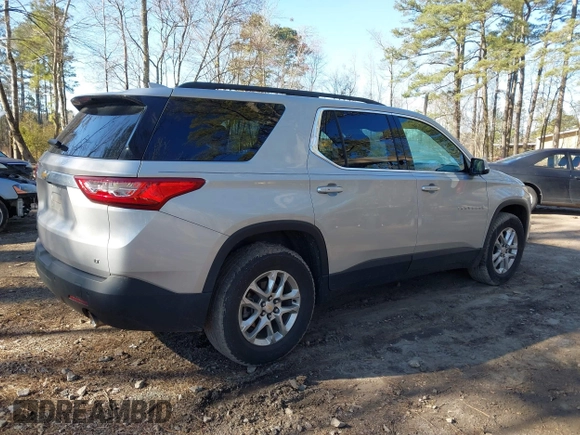 2020 Chevrolet Traverse LT Cloth with VIN 1GNERGKW4LJ215277, listed as a IAAI auction lot 41706394 with 84,762 mi miles. Bid and sale history available at carsss.com. Image 4.