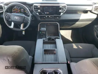 2022 Toyota Tundra 2WD SR5 with VIN 5TFLA5AB8NX015349, listed as a Copart auction lot 68870194 with 34,977 mi miles and Salvage Title. Bid and sale history available at carsss.com. Image 8.