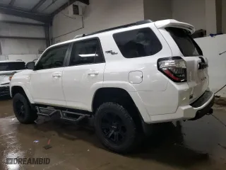 2019 Toyota 4Runner SR5 with VIN JTEBU5JRXK5612540, listed as a Copart auction lot 82815384 with 109,842 mi miles and Salvage Title. Bid and sale history available at carsss.com. Image 2.