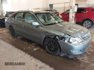 2000 Toyota Avalon XL with VIN 4T1BF28B9YU111753, listed as a IAAI auction lot 41243138 with 113,324 mi miles and . Bid and sale history available at DreamBid. Image 1.