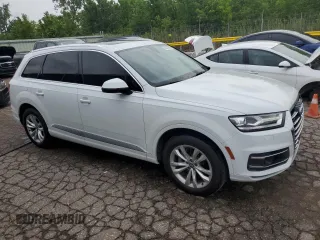 2017 Audi Q7 Premium Plus with VIN WA1LAAF73HD018687, listed as a Copart auction lot 62917895 with 110,067 mi miles and Clean title. Bid and sale history available at DreamBid. Image 4.
