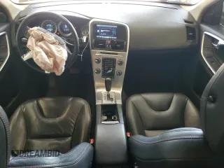 2011 Volvo XC60 3.0T with VIN YV4902DZ0B2193752, listed as a Copart auction lot 62071495 with 131,940 mi miles and Salvage title. Bid and sale history available at DreamBid. Image 8.