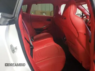 2023 Aston Martin DBX z VIN SD7VUJAW3PTV08474, wystawiony jako Copart lot #66961574 z przebiegiem 3449 mil mil oraz Szkody całkowita. Historia ofert i sprzedaży dostępna na DreamBid. Obrazek 10.