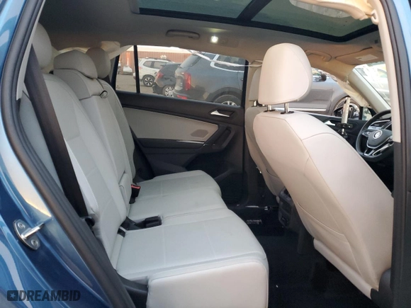 2020 Volkswagen Tiguan SE with VIN 3VV2B7AXXLM181344, listed as a Copart auction lot 87182794 with 62,145 mi miles and Salvage Title. Bid and sale history available at carsss.com. Image 10.