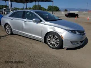 2014 Lincoln MKZ Hybrid z VIN 3LN6L2LU7ER821918, wystawiony jako Copart lot #60754555 z przebiegiem 128 295 mil mil oraz Szkoda całkowita • Salvage title. Historia ofert i sprzedaży dostępna na DreamBid. Obrazek 4.