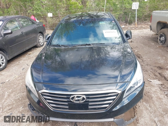 2015 Hyundai Sonata 2.0T Sport with VIN 5NPE34AB2FH068154, listed as a IAAI auction lot 42085654 with 77,824 mi miles. Bid and sale history available at carsss.com. Image 6.