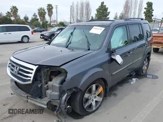 2015 Honda Pilot Touring with VIN 5FNYF3H91FB011847, listed as a IAAI auction lot 41841293 with 99,431 mi miles. Bid and sale history available at carsss.com. Image 6.