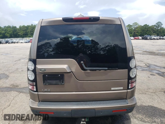 2016 Land Rover LR4 HSE Lux z VIN SALAK2V69GA784943, wystawiony jako Copart lot #61089295 z przebiegiem 125 885 mil mil oraz Szkoda całkowita • Salvage title. Historia ofert i sprzedaży dostępna na DreamBid. Obrazek 6.