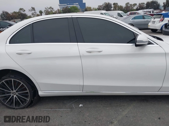 2019 Mercedes-Benz C 300 with VIN 55SWF8DB0KU290584, listed as a IAAI auction lot 42019267 with 88,717 mi miles and . Bid and sale history available at DreamBid. Image 13.