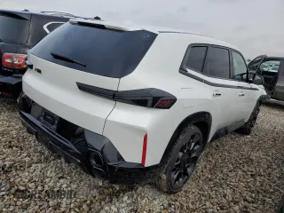 2024 BMW XM z VIN 5YM23CS0XR9V53110, wystawiony jako Copart lot #87039014 z przebiegiem 13 607 mil mil oraz Tytuł czysty. Historia ofert i sprzedaży dostępna na DreamBid. Obrazek 3.