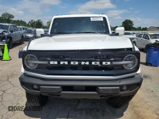 2024 Ford Bronco Outer Banks with VIN 1FMDE8BH6RLB02611, listed as a Copart auction lot 55033275 with 8,590 mi miles and Salvage title. Bid and sale history available at DreamBid. Image 5.